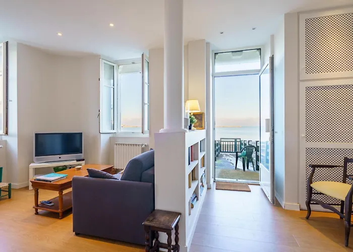 La Concha-1 By Interhome